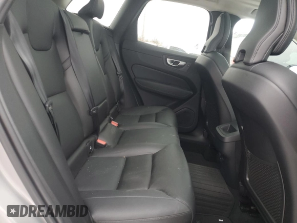 2024 Volvo XC60 Core Dark Theme z VIN YV4L12RK3R1933762, wystawiony jako Copart lot #46122905 z przebiegiem 8546 mil mil oraz Tytuł czysty. Historia ofert i sprzedaży dostępna na DreamBid. Obrazek 11.