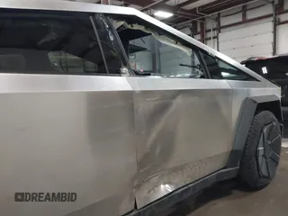2024 Tesla Cybertruck with VIN 7G2CEHED0RA009086, listed as a IAAI auction lot 41855548 with 15,507 mi miles. Bid and sale history available at carsss.com. Image 20.
