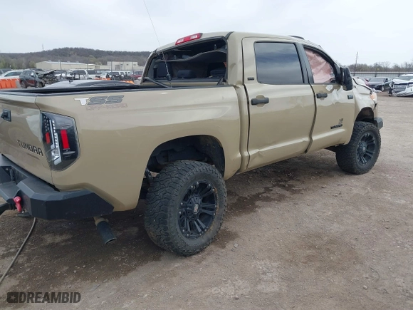 2017 Toyota Tundra 4WD SR5 with VIN 5TFDW5F16HX631528, listed as a IAAI auction lot 41829506 with 0 mi miles. Bid and sale history available at carsss.com. Image 4.