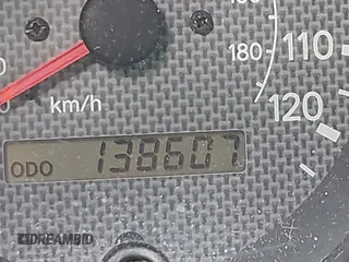 2000 Toyota RAV4 z VIN JT3HP10V7Y7158200, wystawiony jako IAAI lot #42669162 z przebiegiem 138 607 mil mil oraz . Historia ofert i sprzedaży dostępna na DreamBid. Obrazek 7.