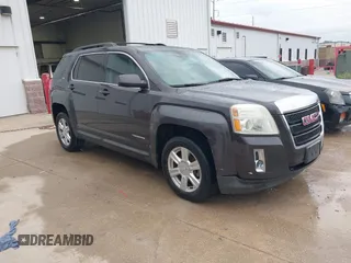 2014 GMC Terrain SLT z VIN 2GKALSEK0E6176468, wystawiony jako IAAI lot #42306679 z przebiegiem 204 741 mil mil oraz . Historia ofert i sprzedaży dostępna na DreamBid. Obrazek 1.