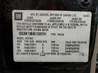 2006 Chevrolet Silverado 1500 LT2 with VIN 2GCEK19B961320781, listed as a Copart auction lot 49303225 with 116,435 mi miles and Clean Title. Bid and sale history available at carsss.com. Image 13.