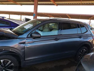 2022 Volkswagen Tiguan S with VIN 3VV1B7AX8NM146414, listed as a IAAI auction lot 41773162 with 115,193 mi miles. Bid and sale history available at carsss.com. Image 14.