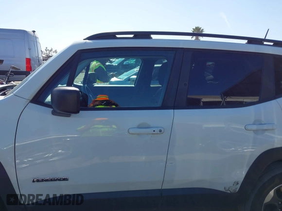 2018 Jeep Renegade Sport with VIN ZACCJBAB2JPG99648, listed as a IAAI auction lot 42337571 with 127,402 mi miles and . Bid and sale history available at DreamBid. Image 15.