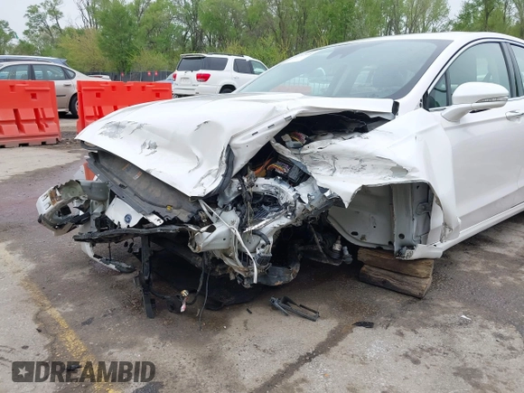 2017 Ford Fusion SE with VIN 3FA6P0HD2HR274458, listed as a IAAI auction lot 42042518 with 99,983 mi miles and . Bid and sale history available at carsss.com. Image 18.