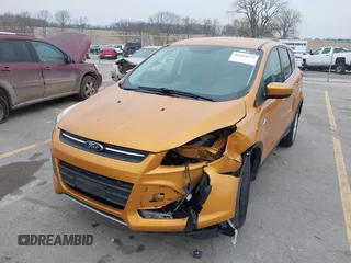2016 Ford Escape SE z VIN 1FMCU9GX1GUC59233, wystawiony jako IAAI lot #41958573 z przebiegiem 133 223 mil mil oraz . Historia ofert i sprzedaży dostępna na DreamBid. Obrazek 19.