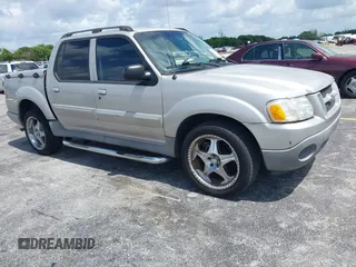 2003 Ford Explorer Sport Trac XLS z VIN 1FMZU67E73UC81352, wystawiony jako IAAI lot #42540769 z przebiegiem 266 446 mil mil oraz . Historia ofert i sprzedaży dostępna na DreamBid. Obrazek 1.