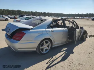 2010 Mercedes-Benz S-Class S 550 with VIN WDDNG7BB7AA330731, listed as a Copart auction lot 88493785 with 0 mi miles and Salvage Title. Bid and sale history available at carsss.com. Image 3.