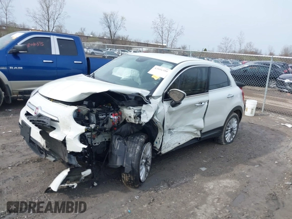 2016 FIAT 500X Lounge z VIN ZFBCFYDT0GP328541, wystawiony jako IAAI lot #42016388 z przebiegiem 134 806 mil mil oraz . Historia ofert i sprzedaży dostępna na DreamBid. Obrazek 17.