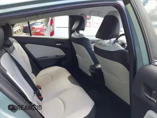 2019 Toyota Prius L Eco z VIN JTDKARFU8K3095669, wystawiony jako IAAI lot #42334160 z przebiegiem 59 882 mil mil oraz . Historia ofert i sprzedaży dostępna na DreamBid. Obrazek 8.