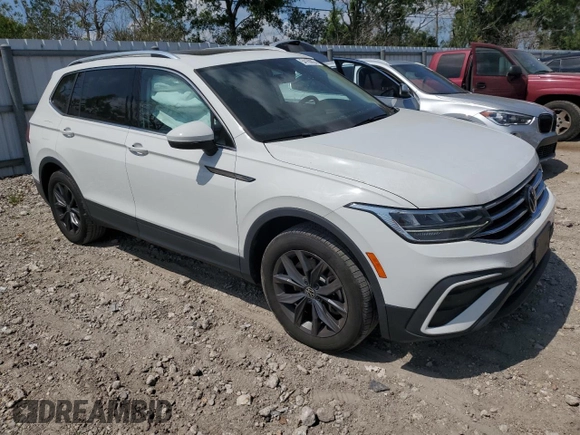 2022 Volkswagen Tiguan SE with VIN 3VV3B7AX5NM119373, listed as a Copart auction lot 54160824 with 33,212 mi miles and Salvage Title. Bid and sale history available at DreamBid. Image 4.