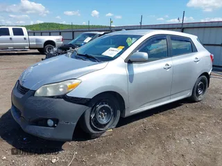 2010 Toyota Matrix z VIN 2T1KU4EE6AC330192, wystawiony jako IAAI lot #42088713 z przebiegiem 159 069 mil mil oraz . Historia ofert i sprzedaży dostępna na DreamBid. Obrazek 2.