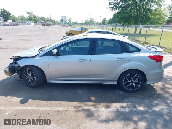 2015 Ford Focus SE with VIN 1FADP3F25FL381008, listed as a IAAI auction lot 42413322 with 106,353 mi miles and . Bid and sale history available at DreamBid. Image 14.