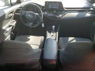 2018 Toyota C-HR XLE z VIN NMTKHMBX4JR031512, wystawiony jako Copart lot #55096715 z przebiegiem 100 522 mil mil oraz Szkoda całkowita • Salvage title. Historia ofert i sprzedaży dostępna na DreamBid. Obrazek 8.