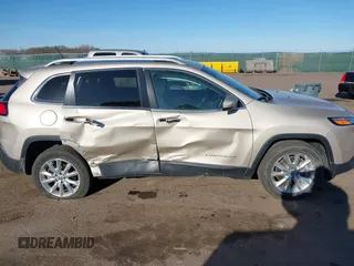 2015 Jeep Cherokee Limited with VIN 1C4PJMDB7FW610031, listed as a IAAI auction lot 41781285 with 51,913 mi miles. Bid and sale history available at carsss.com. Image 13.