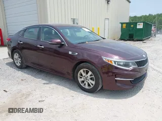 2017 Kia Optima LX z VIN 5XXGT4L30HG155094, wystawiony jako IAAI lot #42430656 z przebiegiem 132 834 mil mil oraz . Historia ofert i sprzedaży dostępna na DreamBid. Obrazek 1.