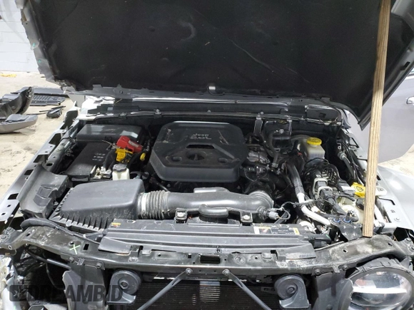 2021 Jeep Wrangler Unlimited Sahara Altitude with VIN 1C4HJXEN1MW692690, listed as a Copart auction lot 84927014 with 34,268 mi miles and Salvage title. Bid and sale history available at DreamBid. Image 12.