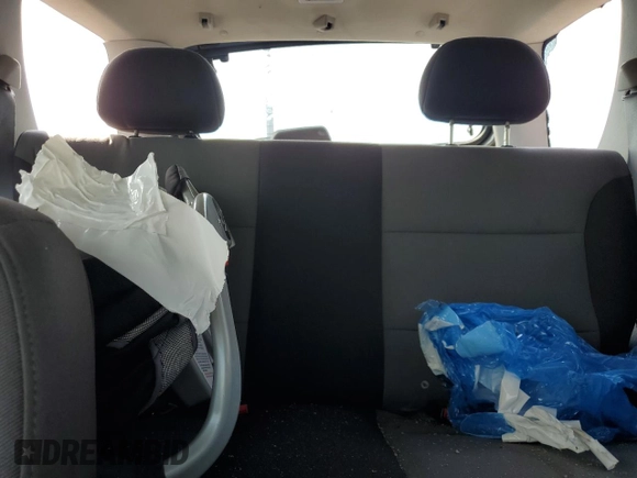 2004 Ford Escape XLS with VIN 1FMYU02124DA10326, listed as a Copart auction lot 42523165 with 3,579 mi miles and Salvage Title. Bid and sale history available at DreamBid. Image 10.
