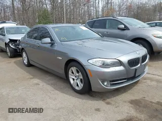 2013 BMW 5 Series 528i xDrive with VIN WBAXH5C55DD111408, listed as a IAAI auction lot 41954630 with 126,704 mi miles. Bid and sale history available at carsss.com. Image 1.