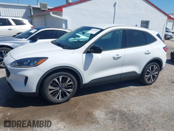 2021 Ford Escape SE with VIN 1FMCU0G62MUB33512, listed as a IAAI auction lot 41828402 with 110,205 mi miles and . Bid and sale history available at carsss.com. Image 14.