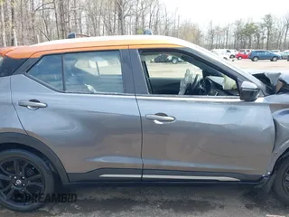 2020 Nissan Kicks SR z VIN 3N1CP5DV0LL542155, wystawiony jako IAAI lot #41997210 z przebiegiem 84 114 mil mil oraz . Historia ofert i sprzedaży dostępna na DreamBid. Obrazek 13.