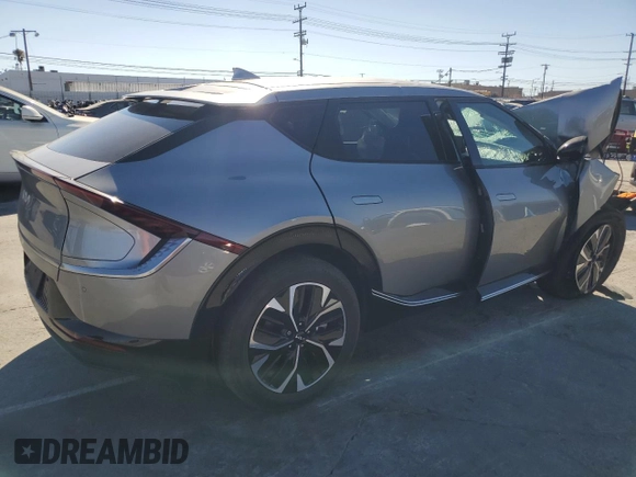 2022 Kia EV6 Wind with VIN KNDC34LA7N5080956, listed as a Copart auction lot 67970294 with 0 mi miles and Salvage Title. Bid and sale history available at carsss.com. Image 3.