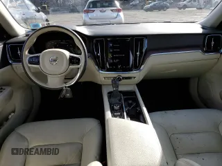 2021 Volvo S60 Momentum with VIN 7JR102TZ8MG113347, listed as a Copart auction lot 44776734 with 20,809 mi miles. Bid and sale history available at carsss.com. Image 8.