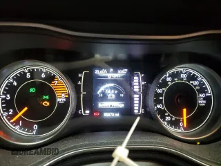 2020 Jeep Cherokee Altitude z VIN 1C4PJMLX0LD647894, wystawiony jako Copart lot #51682485 z przebiegiem 55 870 mil mil oraz Szkoda całkowita • Salvage title. Historia ofert i sprzedaży dostępna na DreamBid. Obrazek 9.