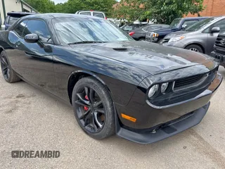 2012 Dodge Challenger SRT-8 392 z VIN 2C3CDYCJ8CH137762, wystawiony jako Copart lot #59003275 z przebiegiem 85 412 mil mil oraz Tytuł czysty. Historia ofert i sprzedaży dostępna na DreamBid. Obrazek 1.