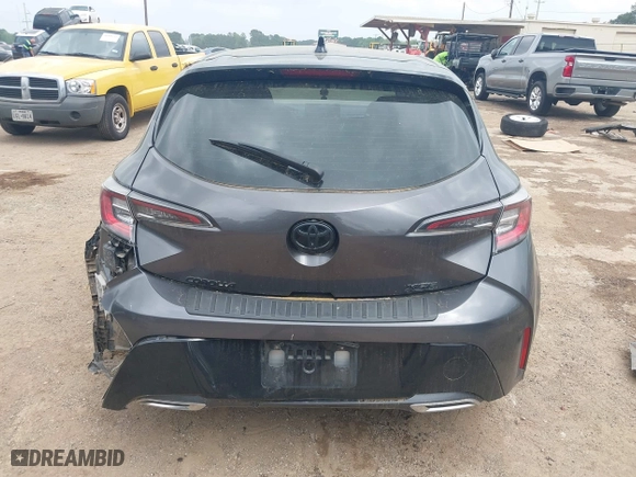 2021 Toyota Corolla Hatchback XSE with VIN JTNC4MBE0M3117174, listed as a IAAI auction lot 41885744 with 58,418 mi miles. Bid and sale history available at carsss.com. Image 17.