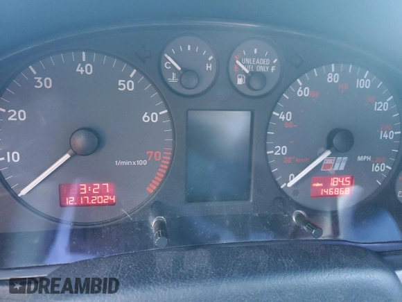 2000 Audi S4 z VIN WAUDD68D0YA031901, wystawiony jako Copart lot #84645964 z przebiegiem 146 868 mil mil oraz Szkody całkowita. Historia ofert i sprzedaży dostępna na DreamBid. Obrazek 9.