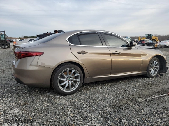 2019 Alfa Romeo Giulia with VIN ZARFAMAN5K7599714, listed as a Copart auction lot 44950765 with 0 mi miles and Salvage Title. Bid and sale history available at carsss.com. Image 3.