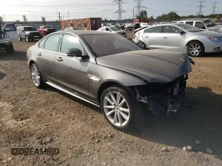 2018 Jaguar XF 35t R-Sport with VIN SAJBL4EV2JCY55361, listed as a Copart auction lot 68311824 with 34,165 mi miles and Salvage Title. Bid and sale history available at carsss.com. Image 10.