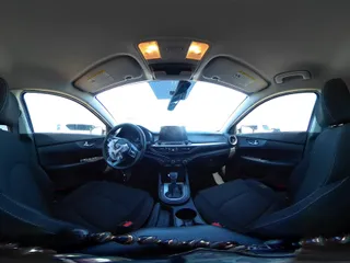2020 Kia Forte LXS z VIN 3KPF24AD8LE151323, wystawiony jako IAAI lot #41769008 z przebiegiem 137 464 mil mil oraz . Historia ofert i sprzedaży dostępna na DreamBid. Obrazek 19.