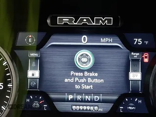 2024 Ram 2500 Laramie z VIN 3C6UR5FJ7RG143466, wystawiony jako IAAI lot #41753978 z przebiegiem 9 996 mil mil oraz . Historia ofert i sprzedaży dostępna na DreamBid. Obrazek 16.