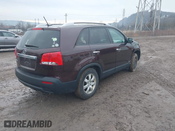 2012 Kia Sorento LX with VIN 5XYKTDA60CG189368, listed as a IAAI auction lot 41492733 with 104,349 mi miles. Bid and sale history available at carsss.com. Image 4.