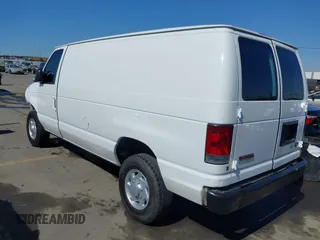 2009 Ford Econoline Cargo z VIN 1FTNE24W59DA32515, wystawiony jako IAAI lot #41622501 z przebiegiem 331 536 mil mil oraz . Historia ofert i sprzedaży dostępna na DreamBid. Obrazek 3.