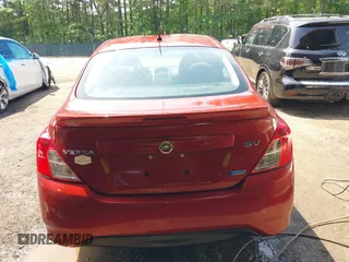 2016 Nissan Versa S z VIN 3N1CN7AP9GL850244, wystawiony jako IAAI lot #42254319 z przebiegiem 87 728 mil mil oraz . Historia ofert i sprzedaży dostępna na DreamBid. Obrazek 16.