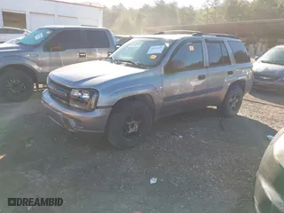 2005 Chevrolet TrailBlazer LT with VIN 1GNDT13S152381422, listed as a IAAI auction lot 40618320 with 1 mi miles. Bid and sale history available at carsss.com. Image 2.