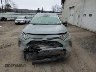 2020 Toyota RAV4 XLE with VIN JTMP1RFV4LD048990, listed as a Copart auction lot 85850564 with 122,230 mi miles and Salvage Title. Bid and sale history available at carsss.com. Image 5.