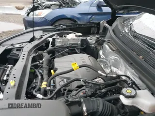 2025 Chevrolet Trax LT с VIN KL77LHEP2SC063688, выставлен на аукционе IAAI как лот 42867909 с пробегом 8 193 миль миль и . История ставок и продаж доступна на DreamBid. Изображение 20.