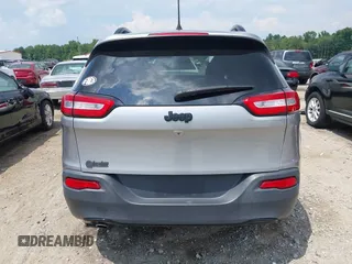 2016 Jeep Cherokee Altitude with VIN 1C4PJLAB7GW307900, listed as a IAAI auction lot 42611390 with 130,123 mi miles and . Bid and sale history available at DreamBid. Image 17.