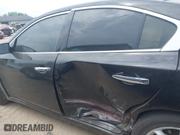 2014 Nissan Maxima S with VIN 1N4AA5AP6EC496752, listed as a IAAI auction lot 42682779 with 211,456 mi miles and . Bid and sale history available at DreamBid. Image 14.