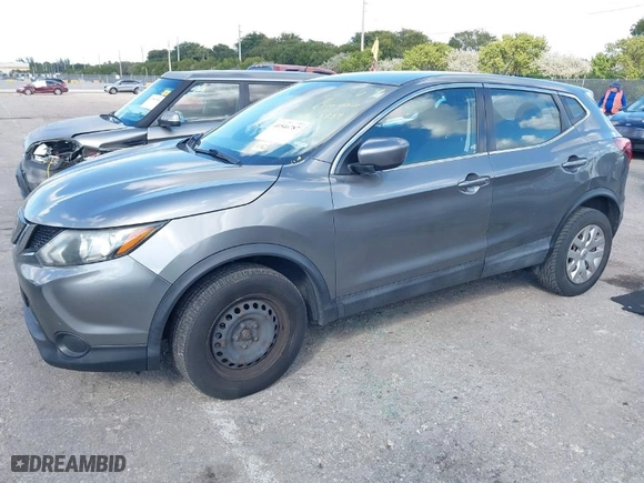 2019 Nissan Rogue Sport S with VIN JN1BJ1CR1KW333834, listed as a IAAI auction lot 41546787 with 61,980 mi miles. Bid and sale history available at carsss.com. Image 2.