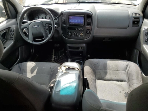 2003 Ford Escape XLS Popular with VIN 1FMYU02173KB81180, listed as a Copart auction lot 44350785 with 337,247 mi miles and Salvage Title. Bid and sale history available at carsss.com. Image 8.