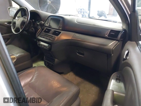 2006 Honda Odyssey EX-L z VIN 5FNRL38746B461357, wystawiony jako IAAI lot #41040746 z przebiegiem 256 047 mil mil oraz . Historia ofert i sprzedaży dostępna na DreamBid. Obrazek 5.