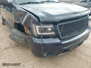2008 Chevrolet Avalanche LTZ with VIN 3GNFK12348G263981, listed as a IAAI auction lot 41969035 with 246,182 mi miles. Bid and sale history available at carsss.com. Image 14.