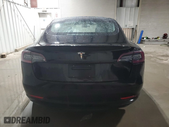 2023 Tesla Model 3 z VIN 5YJ3E1EA1PF452122, wystawiony jako Copart lot #63576995 z przebiegiem 104 907 mil mil oraz Czysty tytuł • Clean title. Historia ofert i sprzedaży dostępna na DreamBid. Obrazek 6.