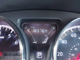 2017 Nissan Versa SV z VIN 3N1CN7AP4HK429880, wystawiony jako IAAI lot #41702985 z przebiegiem 183 764 mil mil oraz . Historia ofert i sprzedaży dostępna na DreamBid. Obrazek 16.