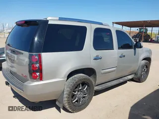 2007 GMC Yukon Denali z VIN 1GKFK63817J134338, wystawiony jako IAAI lot #41970388 z przebiegiem 206 259 mil mil oraz . Historia ofert i sprzedaży dostępna na DreamBid. Obrazek 4.